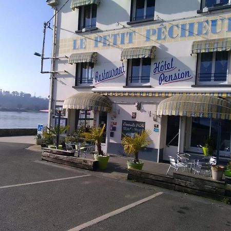 ホテル Le Petit Pecheur Saint-Florent-le-Vieil エクステリア 写真
